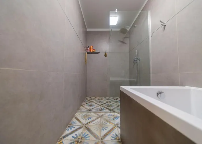 2 Poziomowy -146 M2 * Poznan